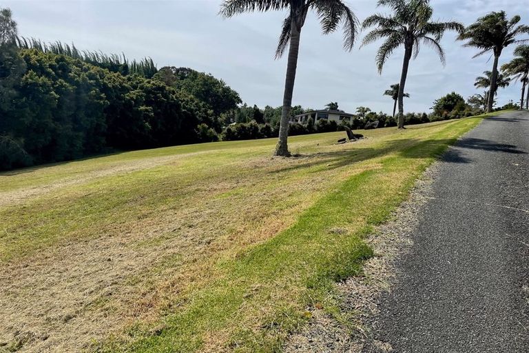 Photo of property in 16 Stoney Brook Lane, Kerikeri, 0230