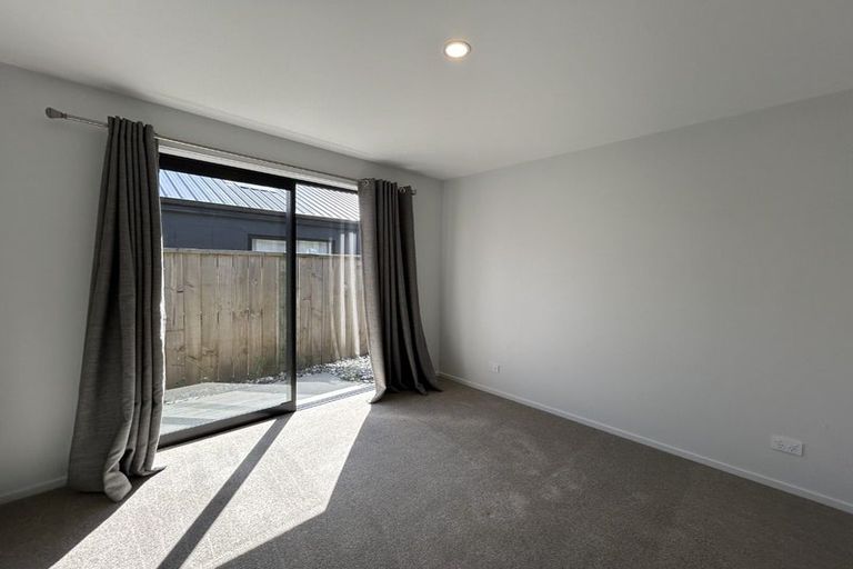 Photo of property in 51 Howden Drive, Jacks Point, 9371