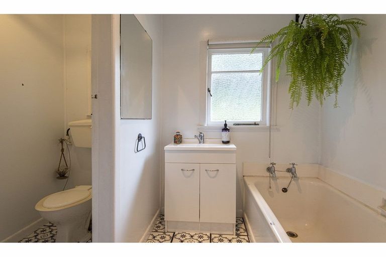 Photo of property in 15 Russell Road, Kensington, Whangarei, 0112