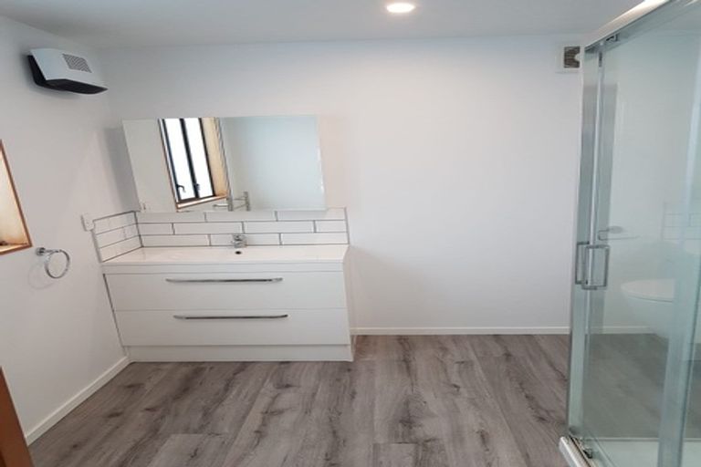 Photo of property in 8a Campbell Street, Karori, Wellington, 6012