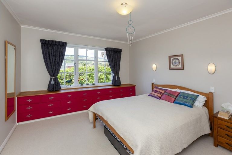 Photo of property in 1 Rosetta Road, Raumati South, Paraparaumu, 5032