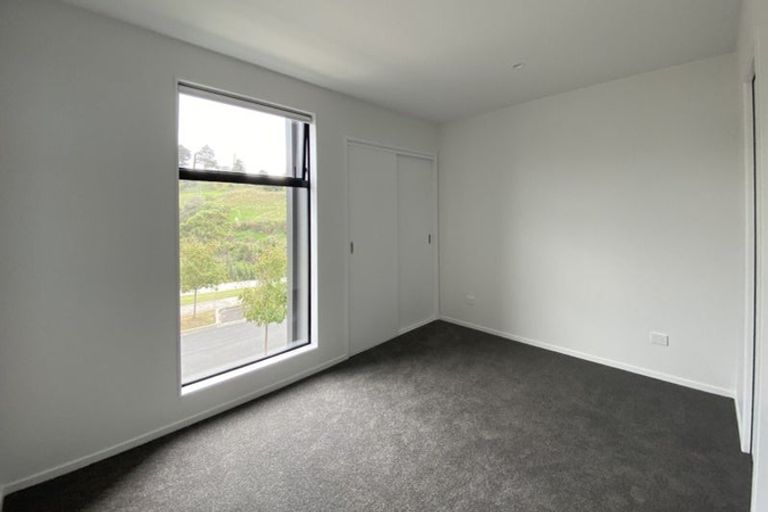 Photo of property in 6 Tuputupu Drive, Kumeu, 0810