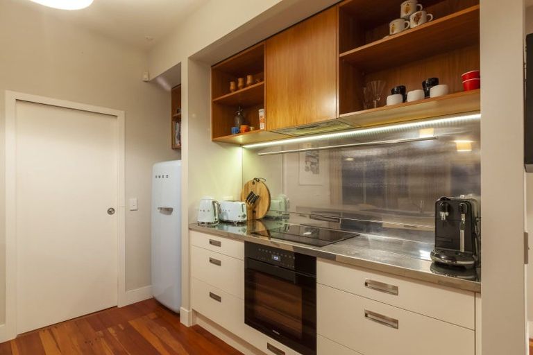 Photo of property in 121 The Parade, Paekakariki, 5034