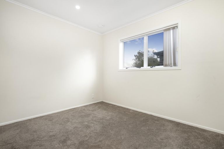 Photo of property in 4 Lincoln Road, Manurewa East, Auckland, 2102