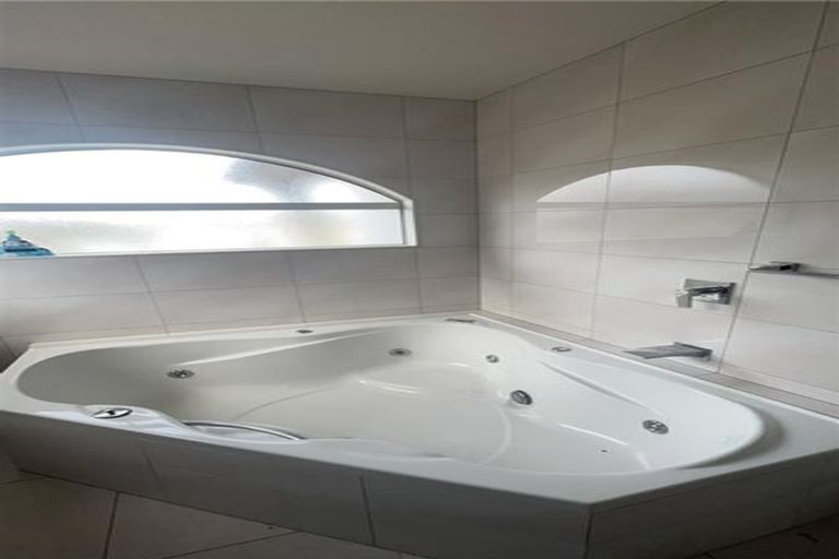 Photo of property in 41 Valderama Drive, Flat Bush, Auckland, 2019