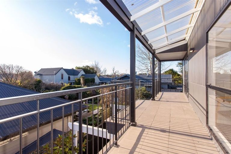 Photo of property in 1/97 Weston Road, St Albans, Christchurch, 8052