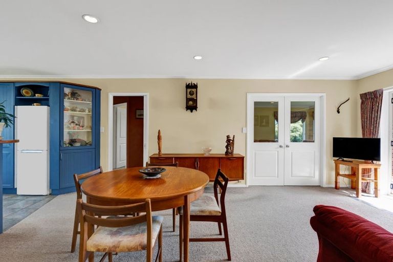 Photo of property in 25 Ashmore Drive, Frankleigh Park, New Plymouth, 4310