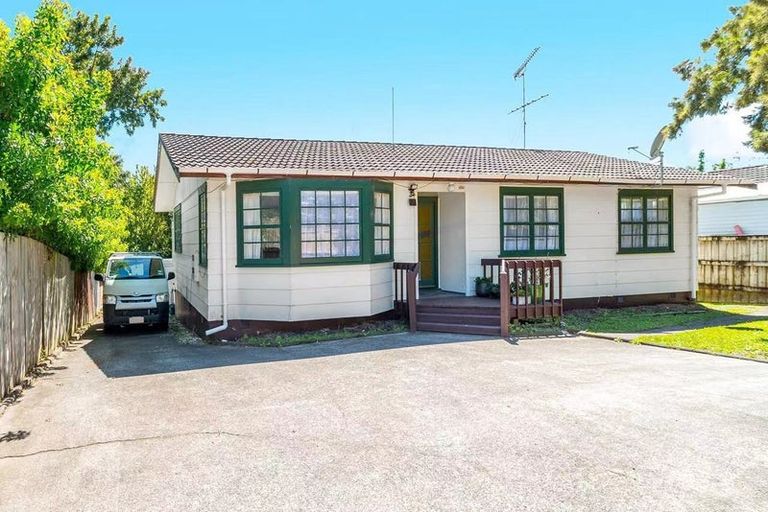 Photo of property in 51 Awaruku Road, Torbay, Auckland, 0630