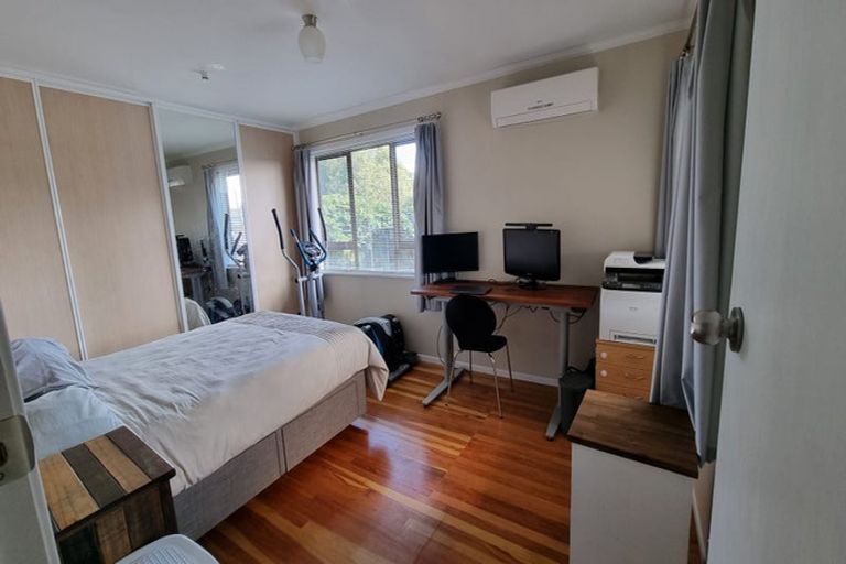 Photo of property in 126 Harlech Street, Mayfair, Hastings, 4122