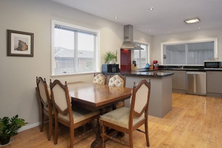 Photo of property in 1/62 Parkers Road, Tahunanui, Nelson, 7011