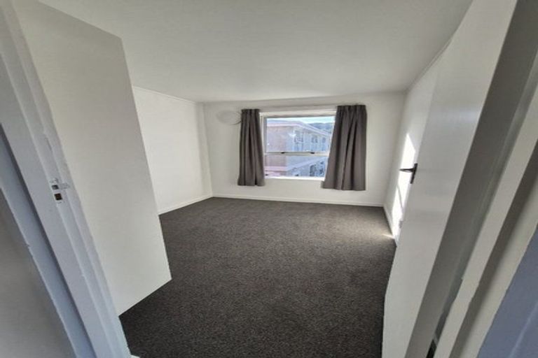 Photo of property in 102 Harbour Terrace, North Dunedin, Dunedin, 9016