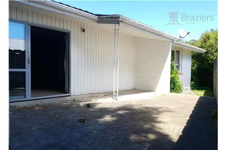 Photo of property in 57 Guildford Street, Burnside, Christchurch, 8053