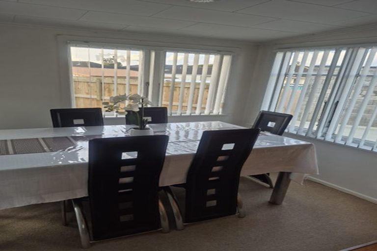 Photo of property in 35 Mclean Avenue, Papatoetoe, Auckland, 2025