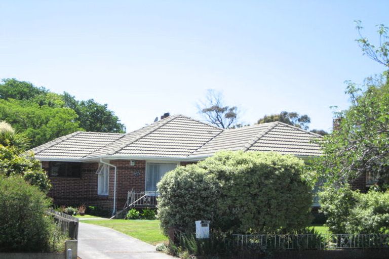 Photo of property in 103 Bickerton Street, Wainoni, Christchurch, 8061