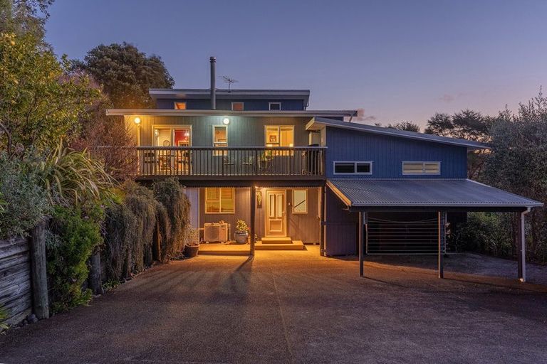 Photo of property in 10 Rabbit Way, Whitianga, 3510