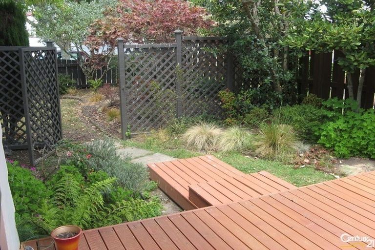 Photo of property in 1/28 Bramley Drive, Farm Cove, Auckland, 2012