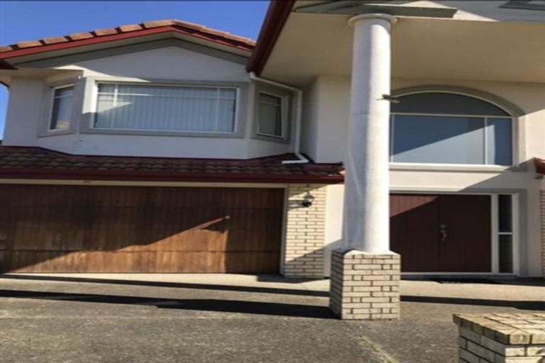 Photo of property in 22 Kestev Drive, Flat Bush, Auckland, 2016