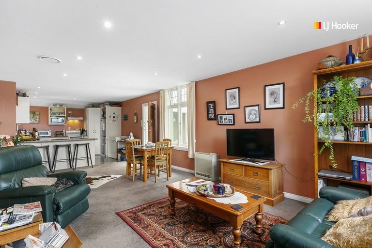 Photo of property in 69 Warrender Street, North Dunedin, Dunedin, 9016