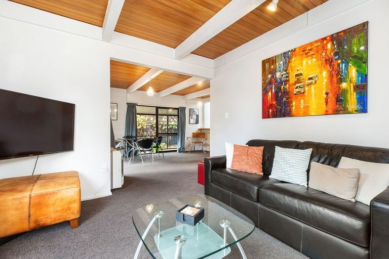 Photo of property in 115b Merivale Lane, Merivale, Christchurch, 8014