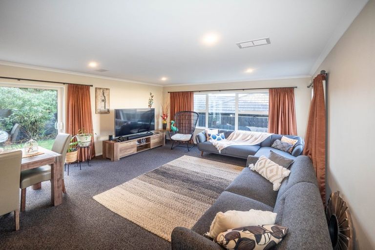 Photo of property in 51 Mauldeth Terrace, Churton Park, Wellington, 6037