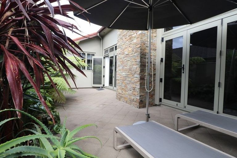 Photo of property in 1 Tarn Close, Pyes Pa, Tauranga, 3112