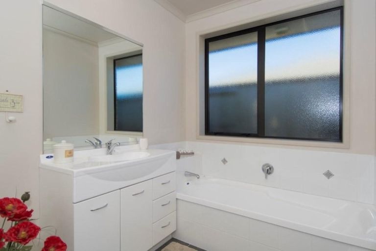 Photo of property in 95 Longview Drive, Papamoa Beach, Papamoa, 3118