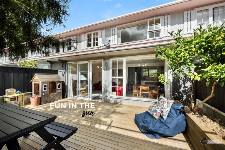 Photo of property in 3/371 Muritai Road, Eastbourne, Lower Hutt, 5013