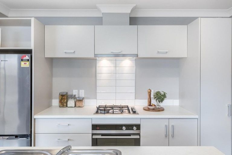 Photo of property in 27 Moonsail Drive, Whitby, Porirua, 5024