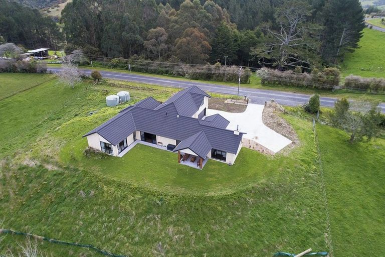 Photo of property in 714 Paparata Road, Mangatawhiri, Bombay, 2675