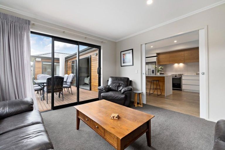 Photo of property in 6 Chadlington Way, Lower Shotover, Queenstown, 9304