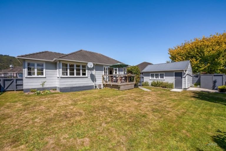 Photo of property in 23 Fleet Street, Naenae, Lower Hutt, 5011