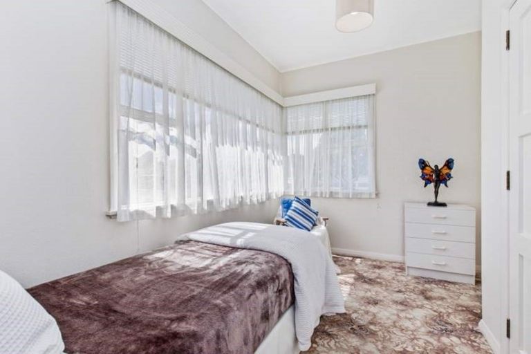 Photo of property in 137 Gills Road, Half Moon Bay, Auckland, 2014