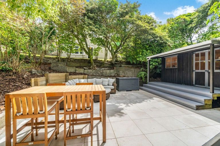 Photo of property in 19 Kitchener Terrace, Johnsonville, Wellington, 6037