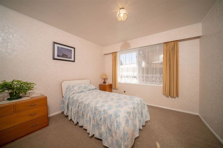 Photo of property in 27 Yardley Street, Avonhead, Christchurch, 8042