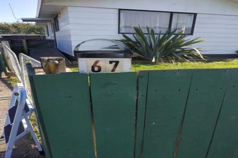 Photo of property in 1/67 Redcrest Avenue, Red Hill, Papakura, 2110