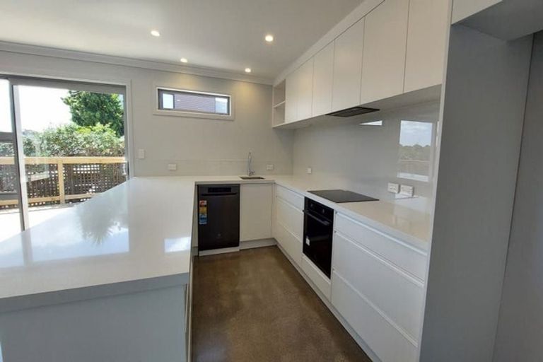 Photo of property in 122a Heta Road, Highlands Park, New Plymouth, 4312