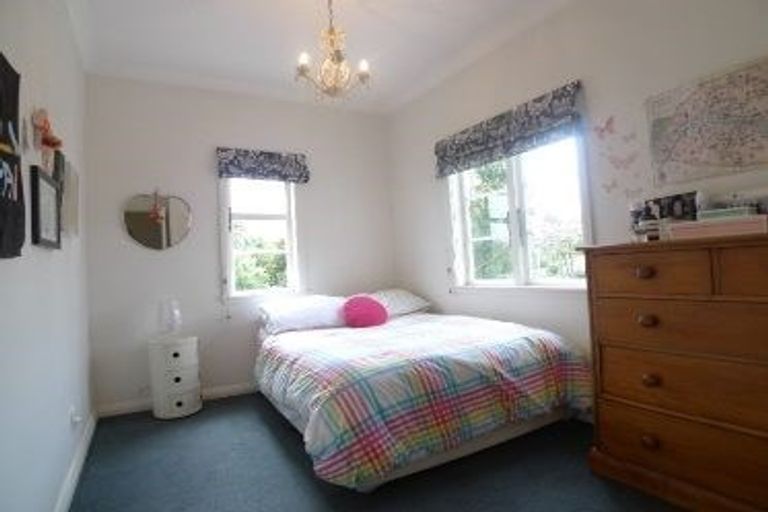 Photo of property in 68 Cashmere Avenue, Khandallah, Wellington, 6035