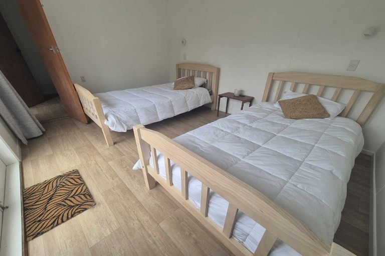 Photo of property in 21 Manuka Street, Otaki Beach, Otaki, 5512