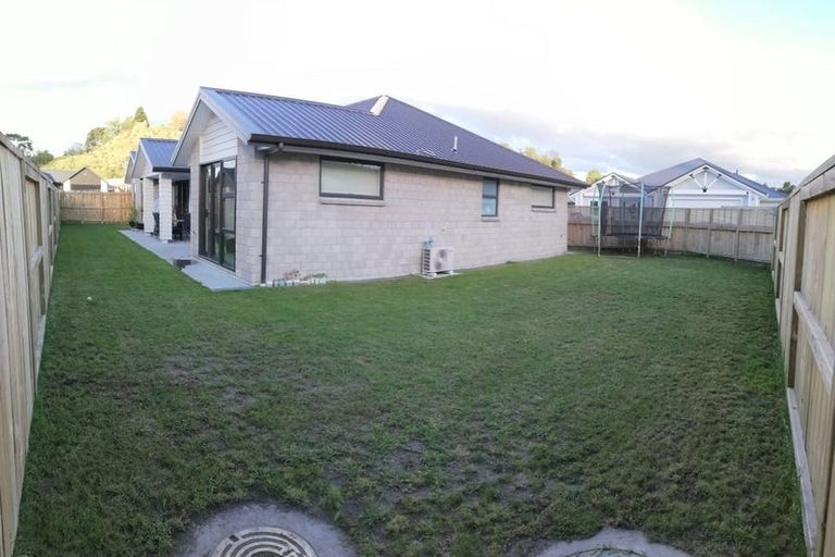 Photo of property in 90 Pakanga Grove, Pyes Pa, Tauranga, 3112