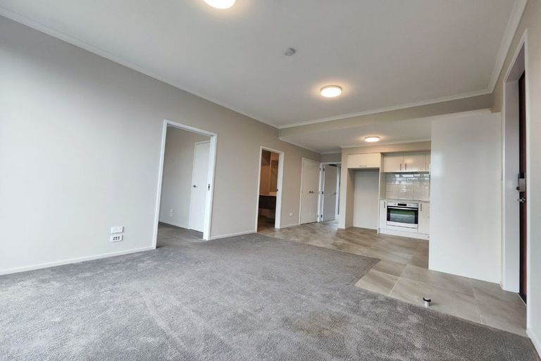 Photo of property in 14 Raranga Lane, Hobsonville, Auckland, 0616