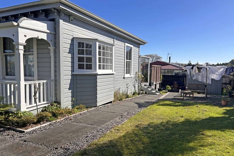 Photo of property in 126 Forest Lake Road, Forest Lake, Hamilton, 3200