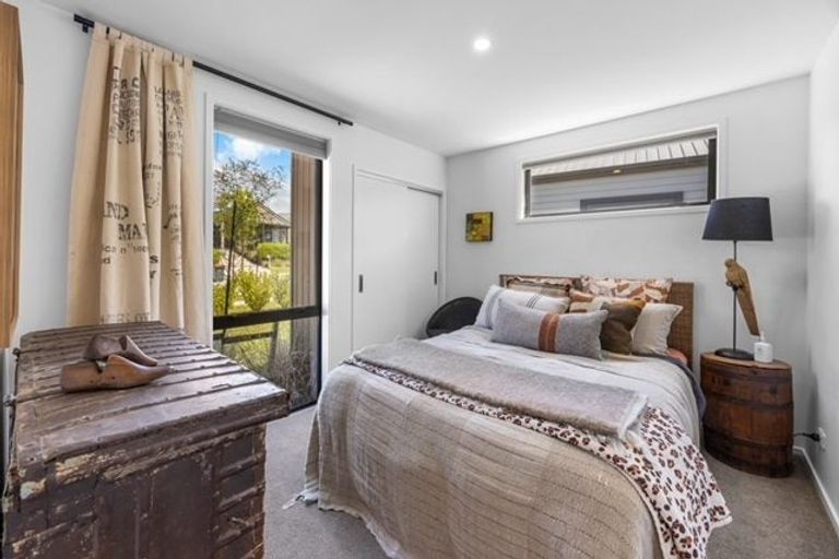 Photo of property in 42 Obelisk Street, Wanaka, 9305