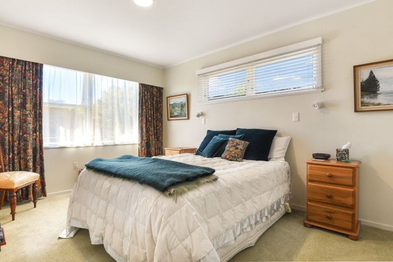 Photo of property in 2 Highfield Place, Lynmore, Rotorua, 3010