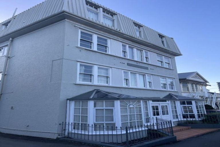 Photo of property in Aroha Apartments, 222uc The Terrace, Wellington Central, Wellington, 6011