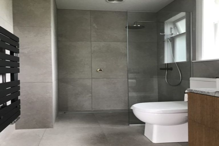 Photo of property in 11 Ngatoto Street, Khandallah, Wellington, 6035