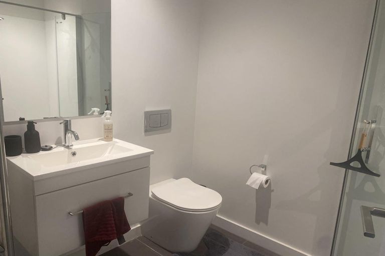 Photo of property in 1/38 Makara Road, Karori, Wellington, 6012