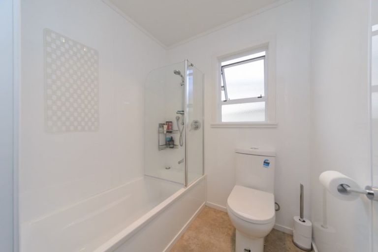 Photo of property in 1 Attlee Place, Feilding, 4702