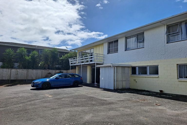 Photo of property in 56 Nevada Drive, Merrilands, New Plymouth, 4312