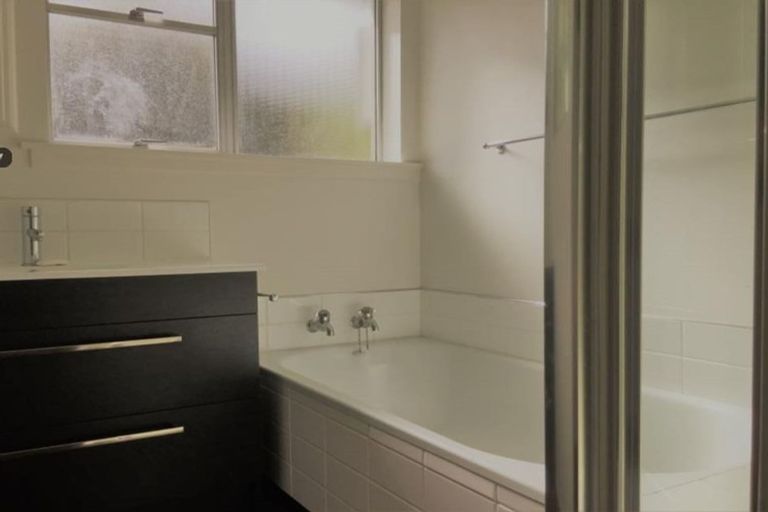 Photo of property in 3 Glamis Place, Cashmere, Christchurch, 8022