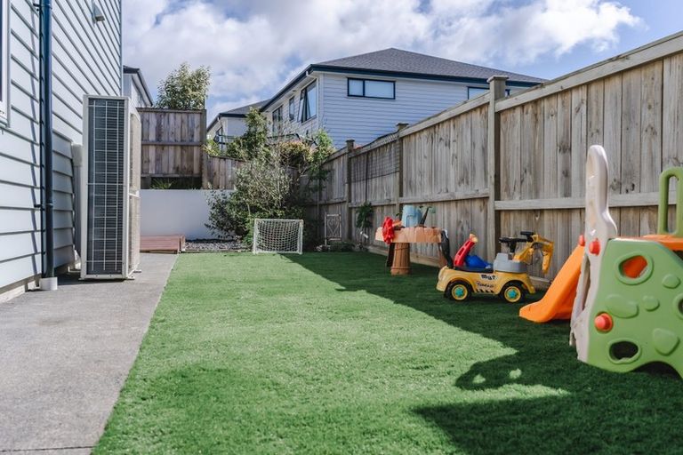 Photo of property in 11 Pommes Way, Silverdale, 0932